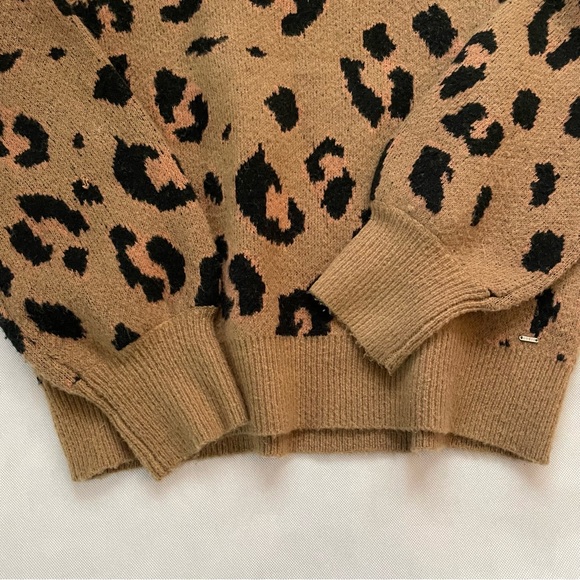 Guess - Women leopard print V-Neck knitted sweater- XL - Picture 5 of 7